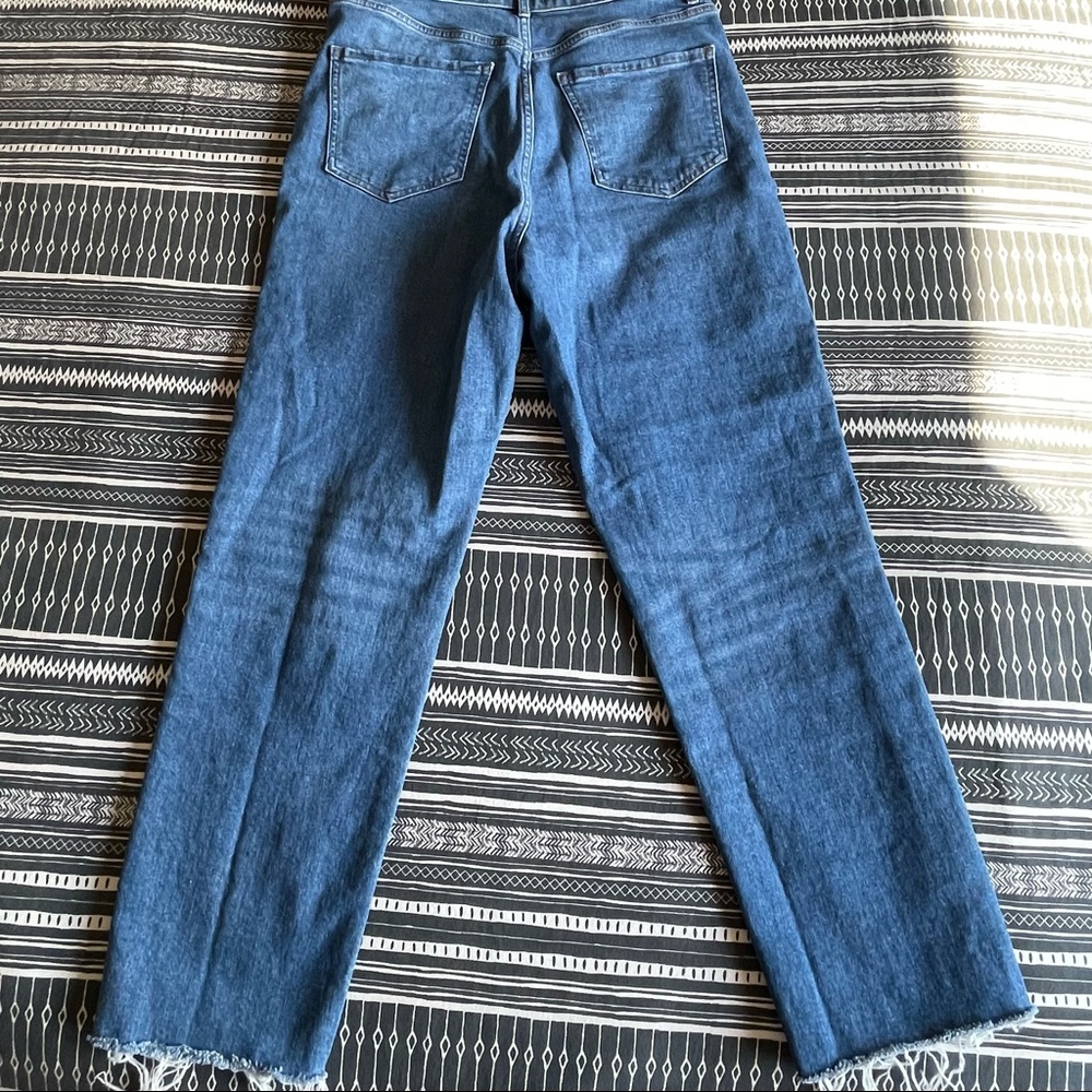 Express Super High Rise Mom Jeans - Picture 2 of 4